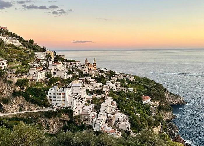 Praiano Hotels for Romantic Getaway