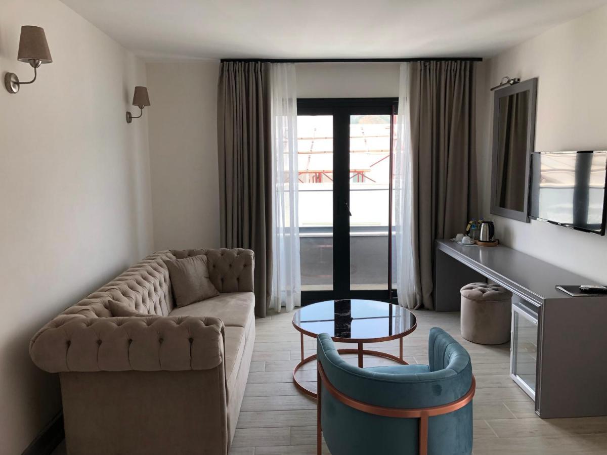 Deluxe Suite Sea View