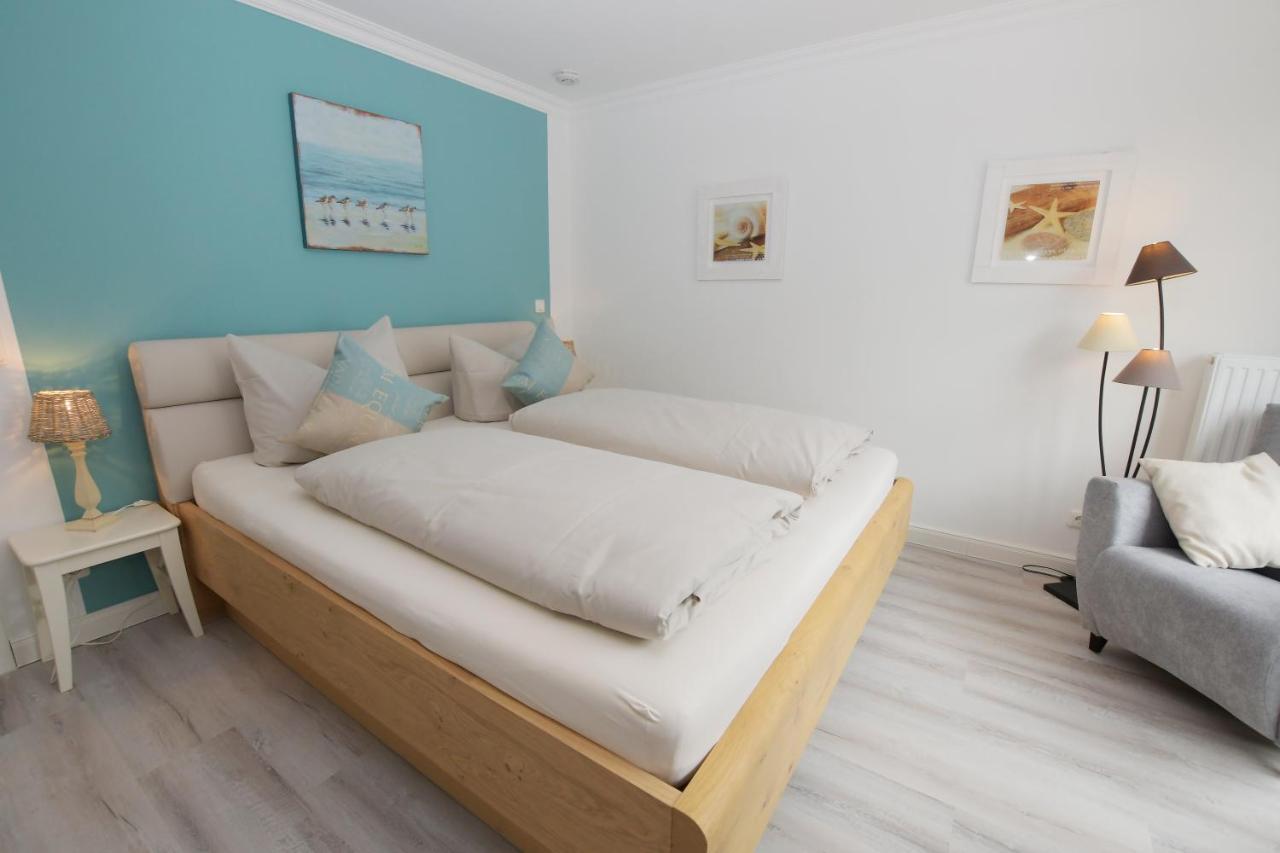 Double Room,999495300:JPEG