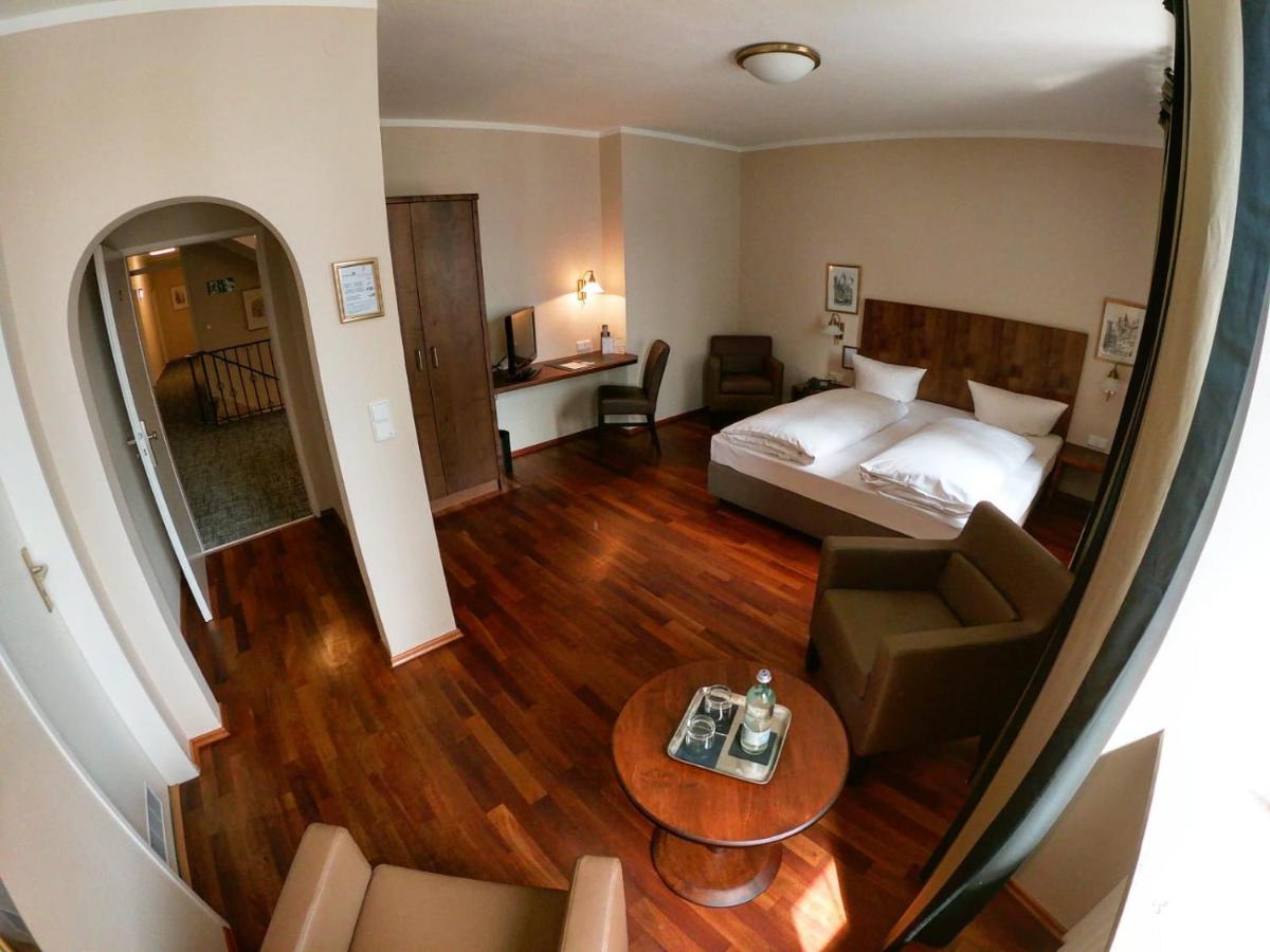 Large Double Room