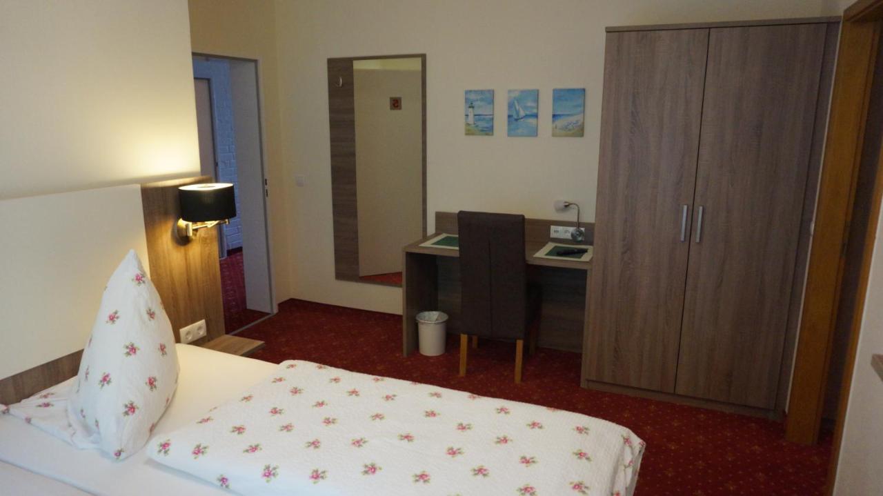 Classic Quadruple Room,1000456125:JPEG