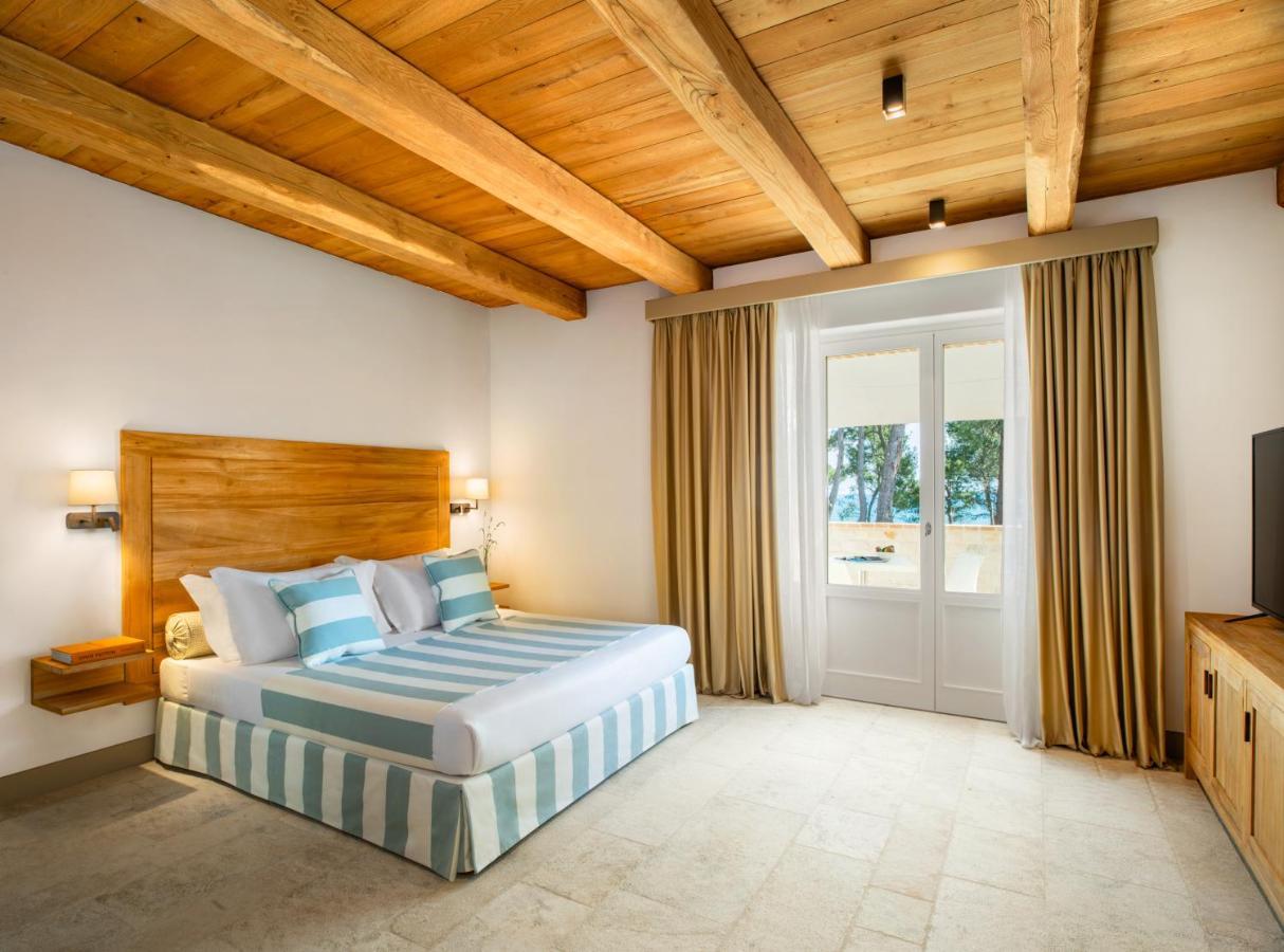 Deluxe Double Room Balcony Sea View Spa Access