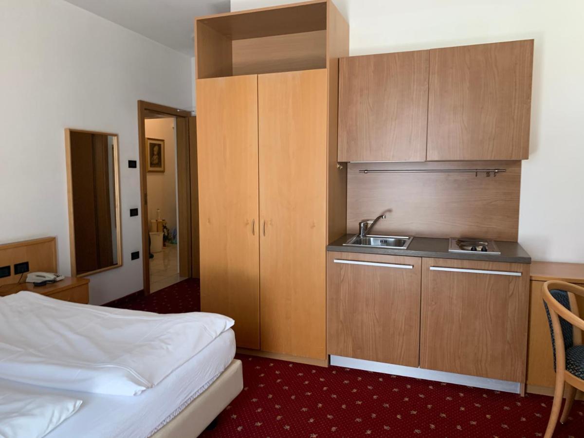 Double Room Terrace Kitchenette