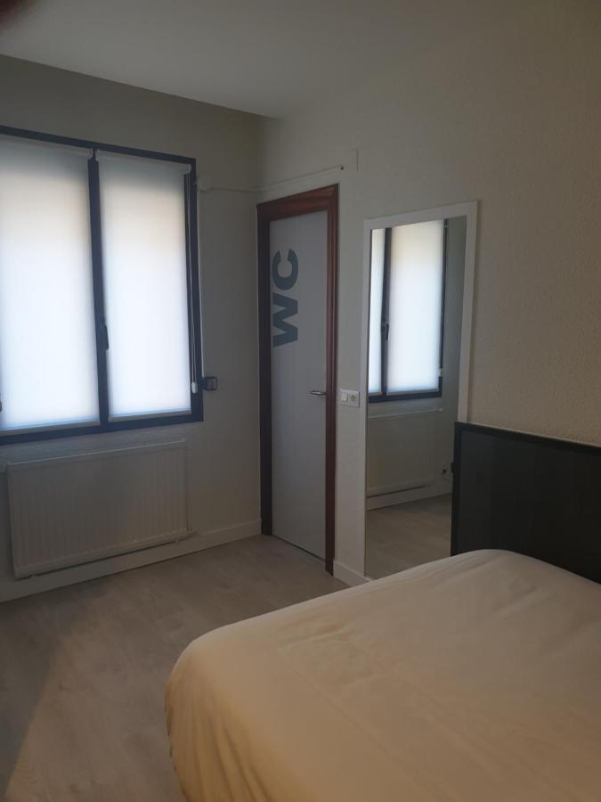 Single Room,1001653068:JPEG