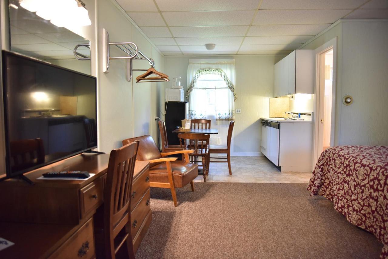 Superior King Room,1409274938:JPEG