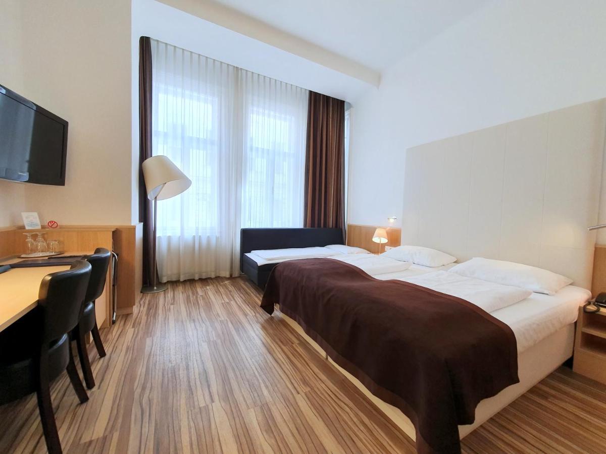 Executive Triple Room
