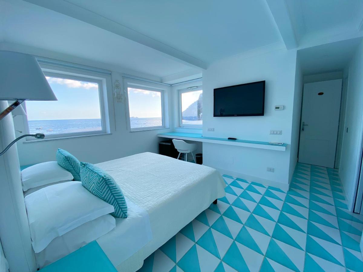 King Suite Sea View