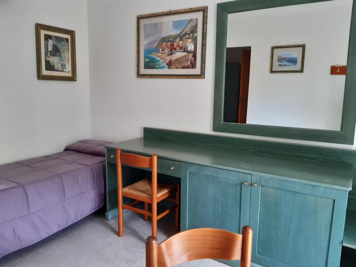 Triple Room,1547000647:JPEG