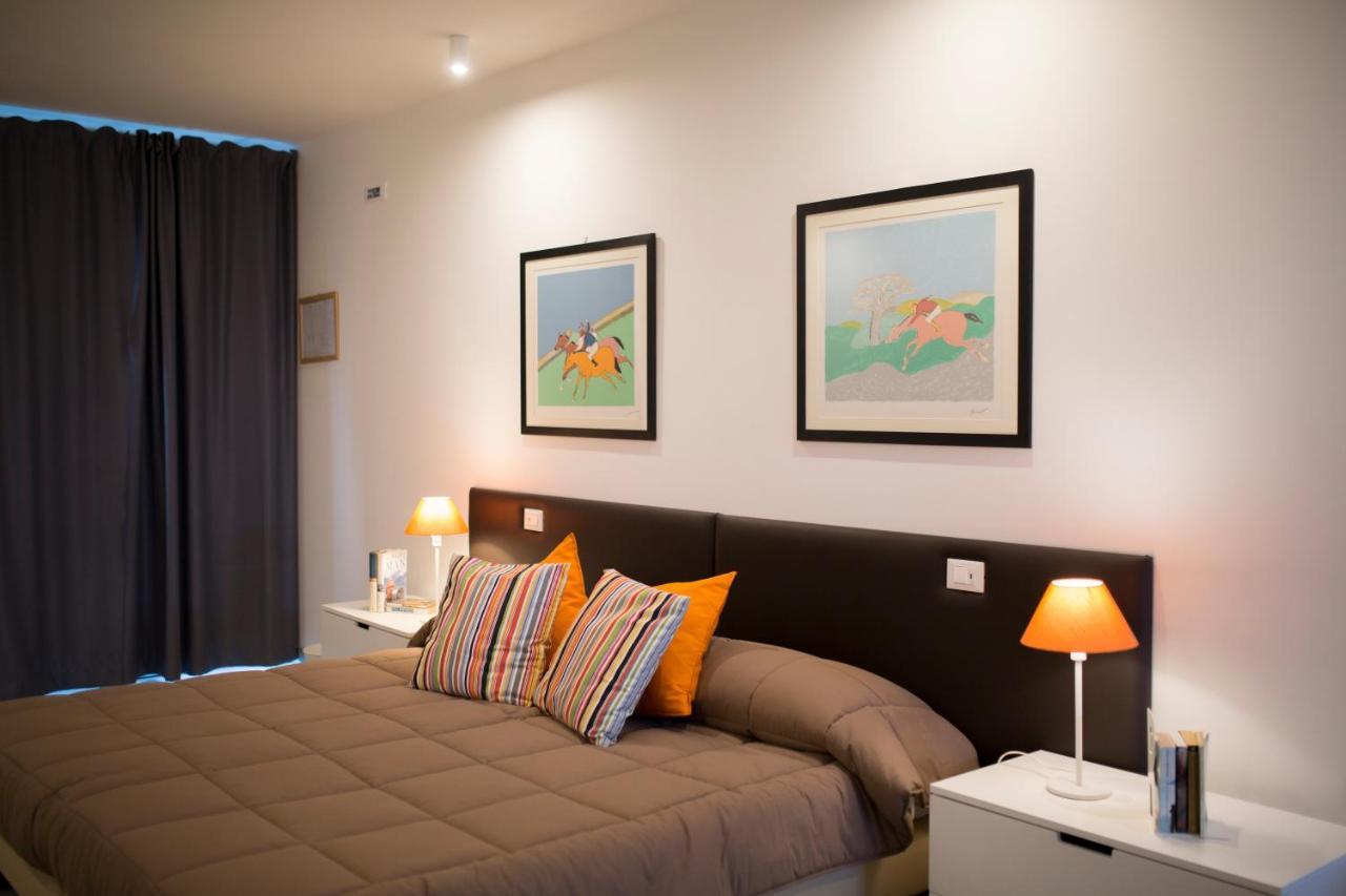 Family Room,1003380219:JPEG