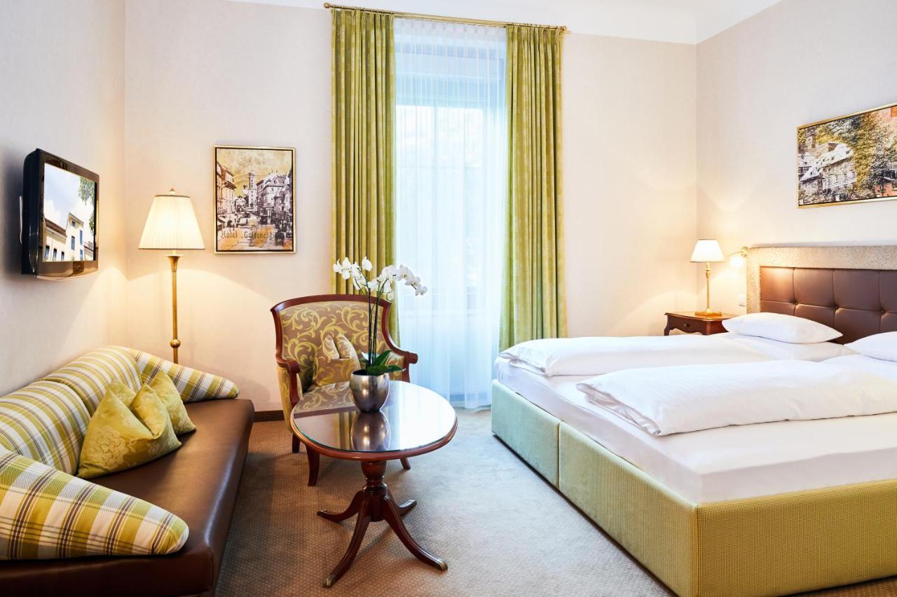 Standard Double Room,123105139:JPEG