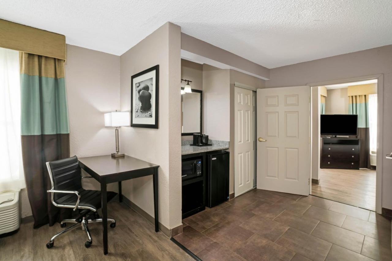 Two-Bedroom King Suite - Non-Smoking
