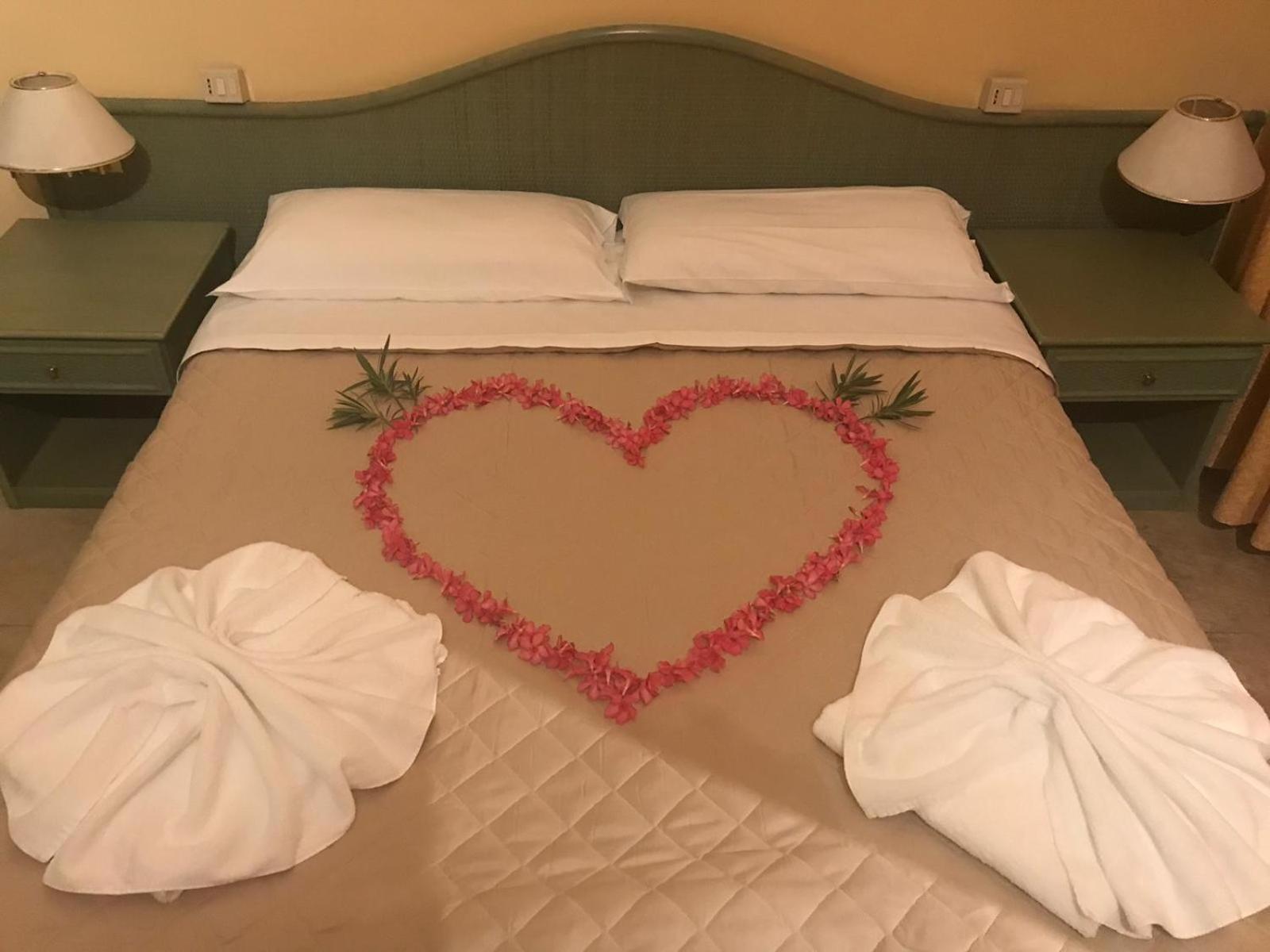 Double or Twin Room,1224072991:JPEG
