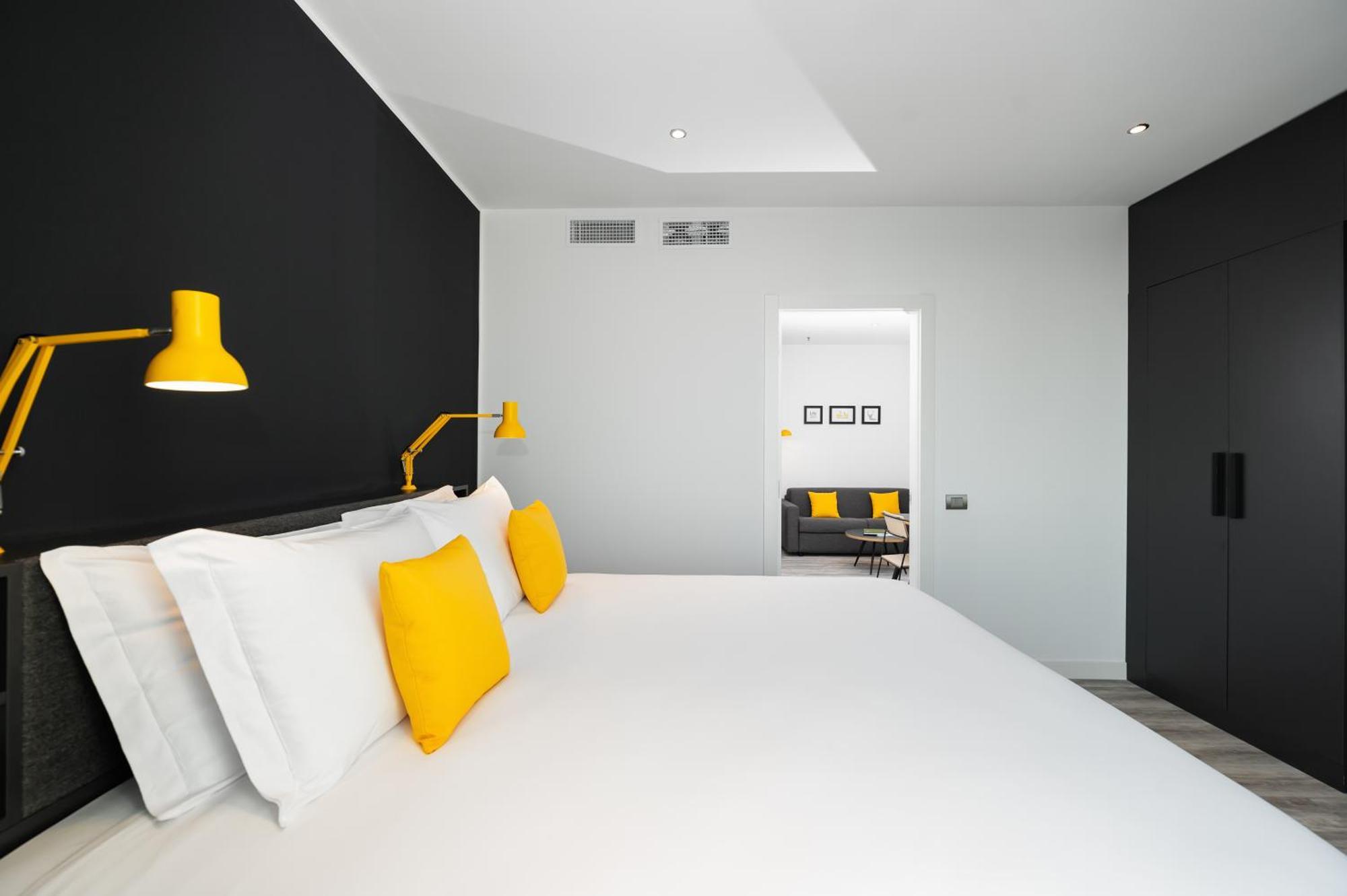 One-Bedroom Apartment,946892527:JPEG