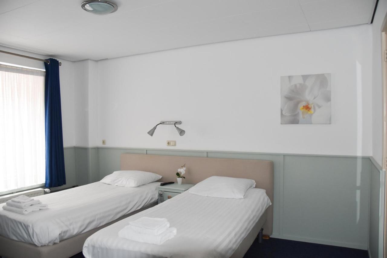Double or Twin Room Bathroom