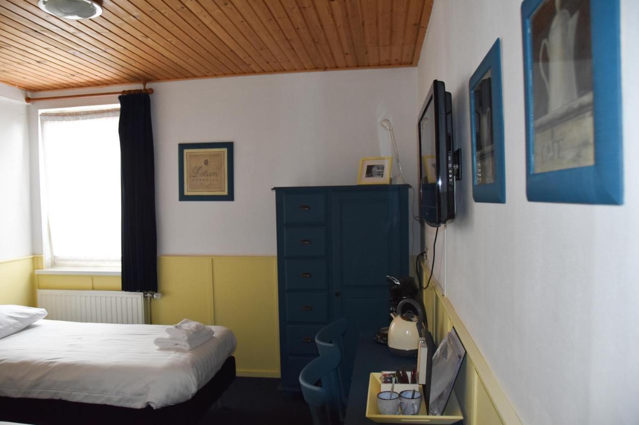 Double or Twin Room Bathroom