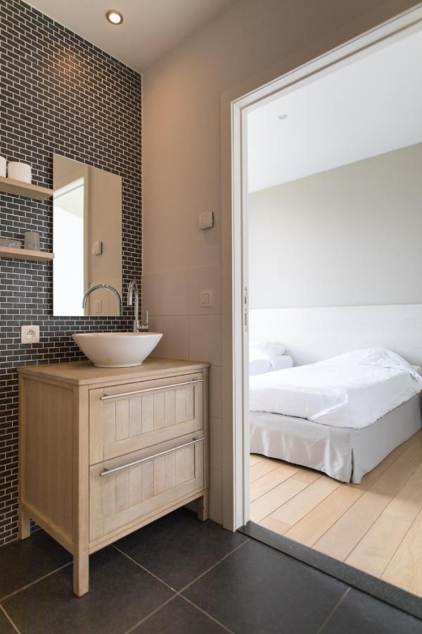 Double Room,1766058799:JPEG