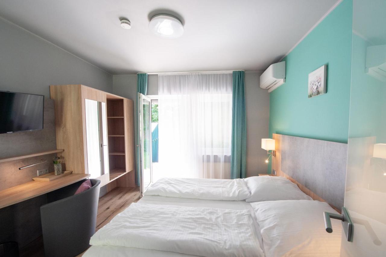 Double Room Balcony or Terrace,784207992:JPEG