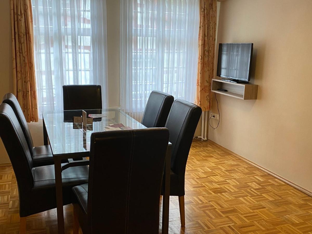 Family Room,1007383531:JPEG