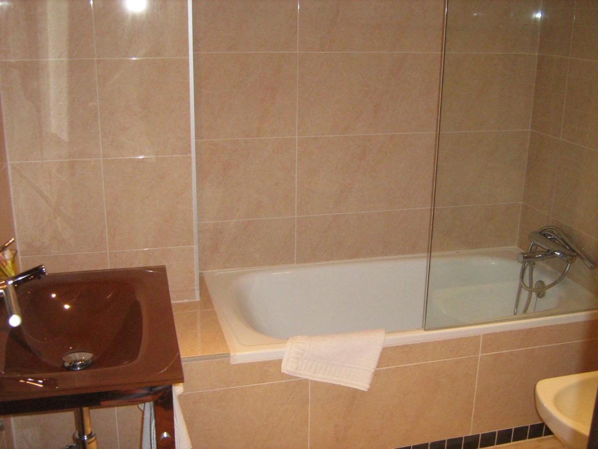 Double or Twin Room,1583657171:JPEG