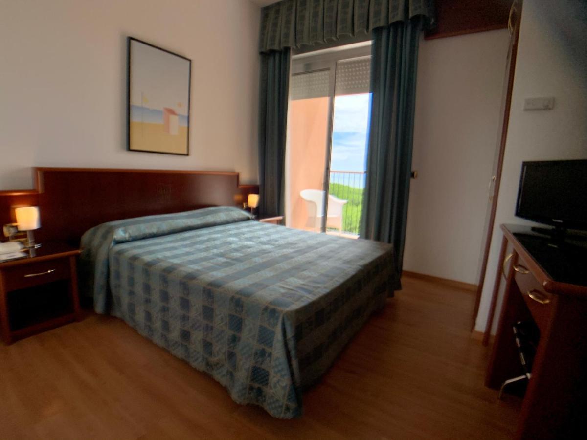 Single Room Balcony