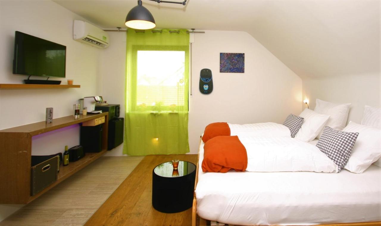 Double Room Private Bathroom