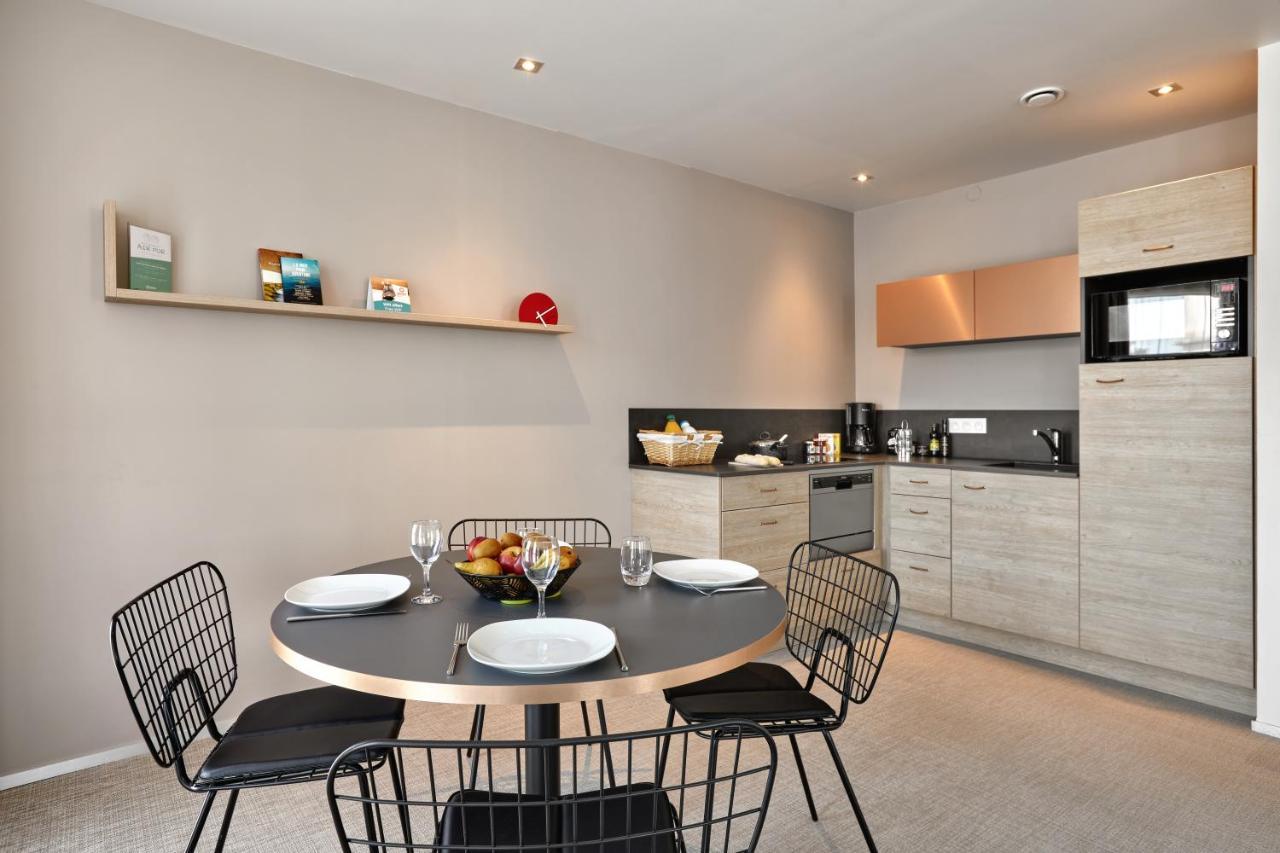 One-Bedroom Apartment,1006559284:JPEG