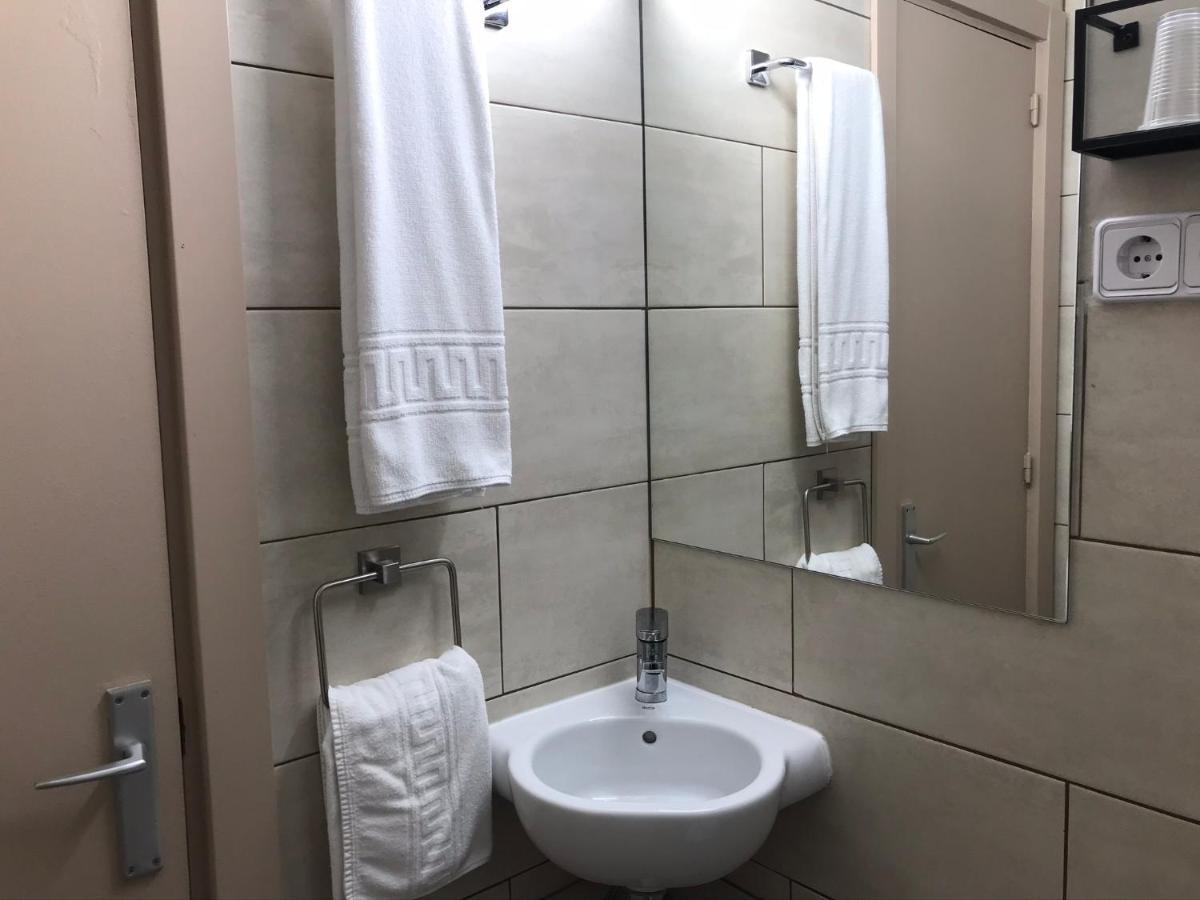 Climatized Double Room Private bathroom