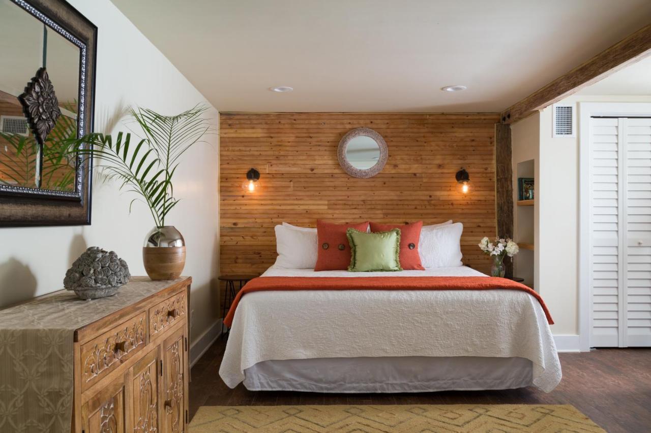King Suite Patio Sandpiper