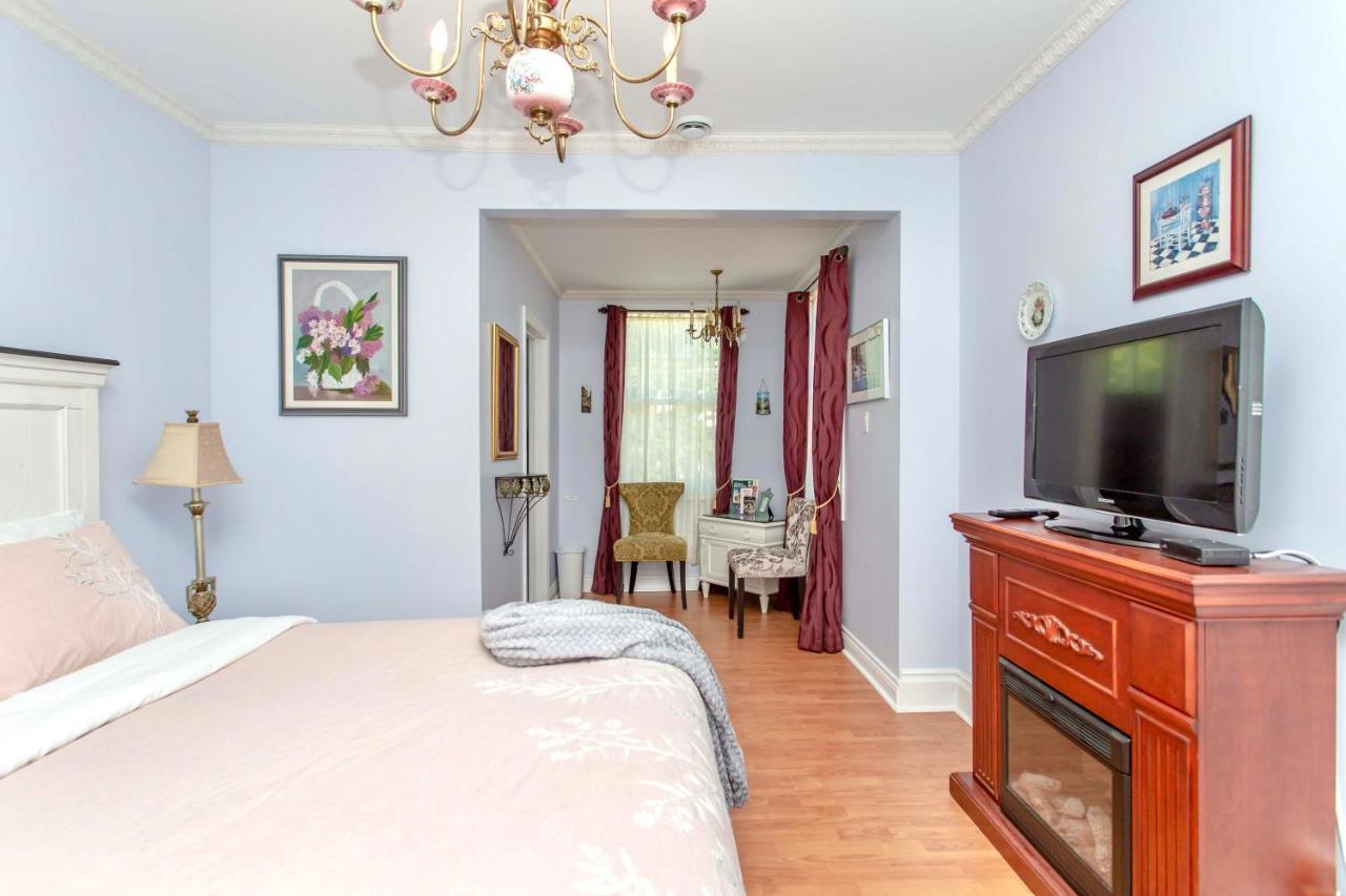 Queen Room Balcony