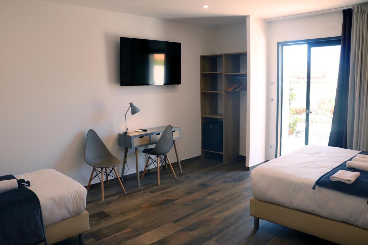 Family Room,1007115850:JPEG