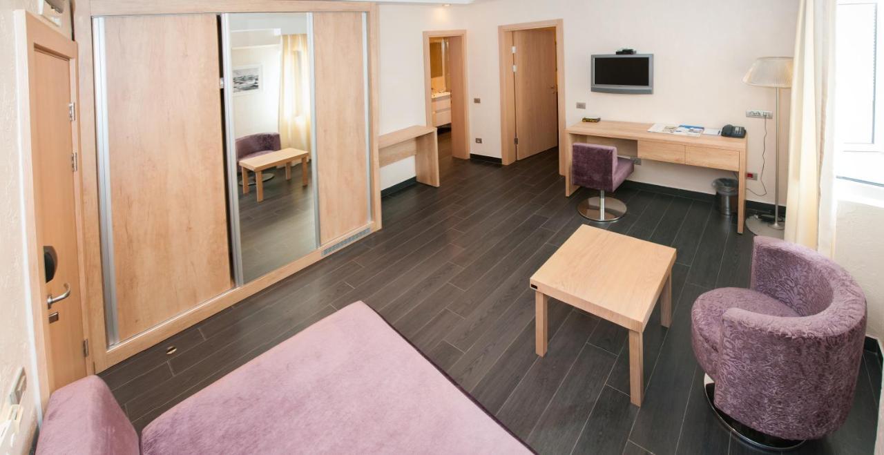 Standard Suite