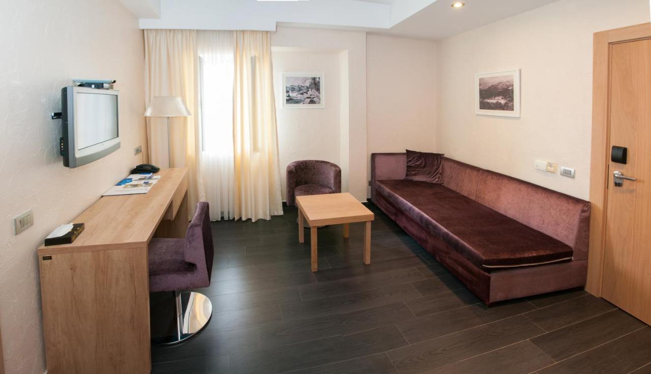 Standard Suite