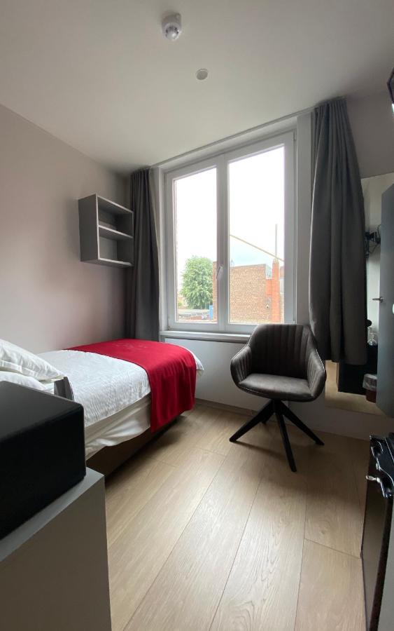 Budget Single Room,1006901860:JPEG