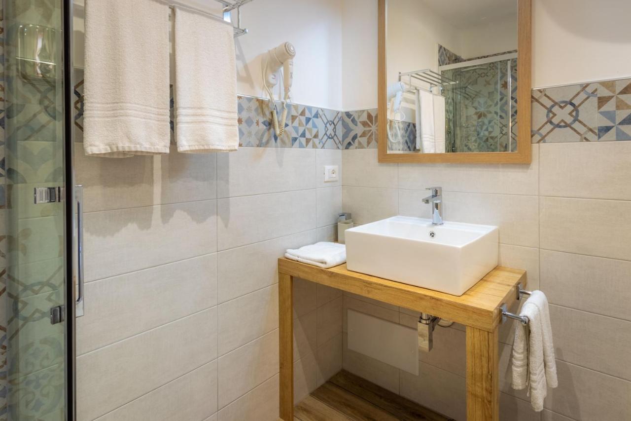 Double Room,1286026456:JPEG