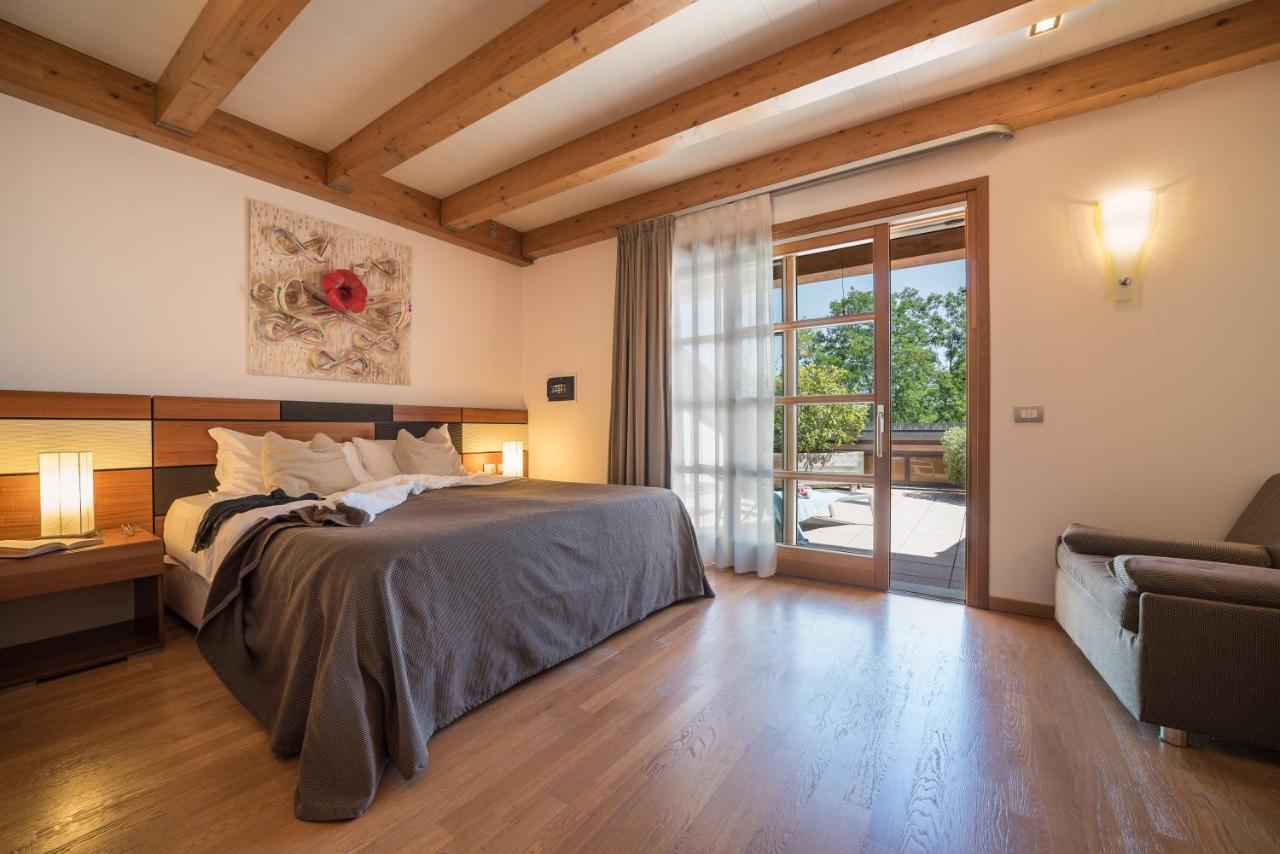 Standard Room Balcony,744114493:JPEG