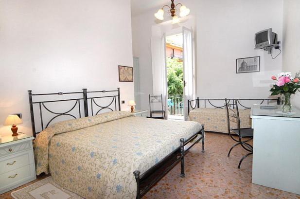 Triple Room,1231689680:JPEG