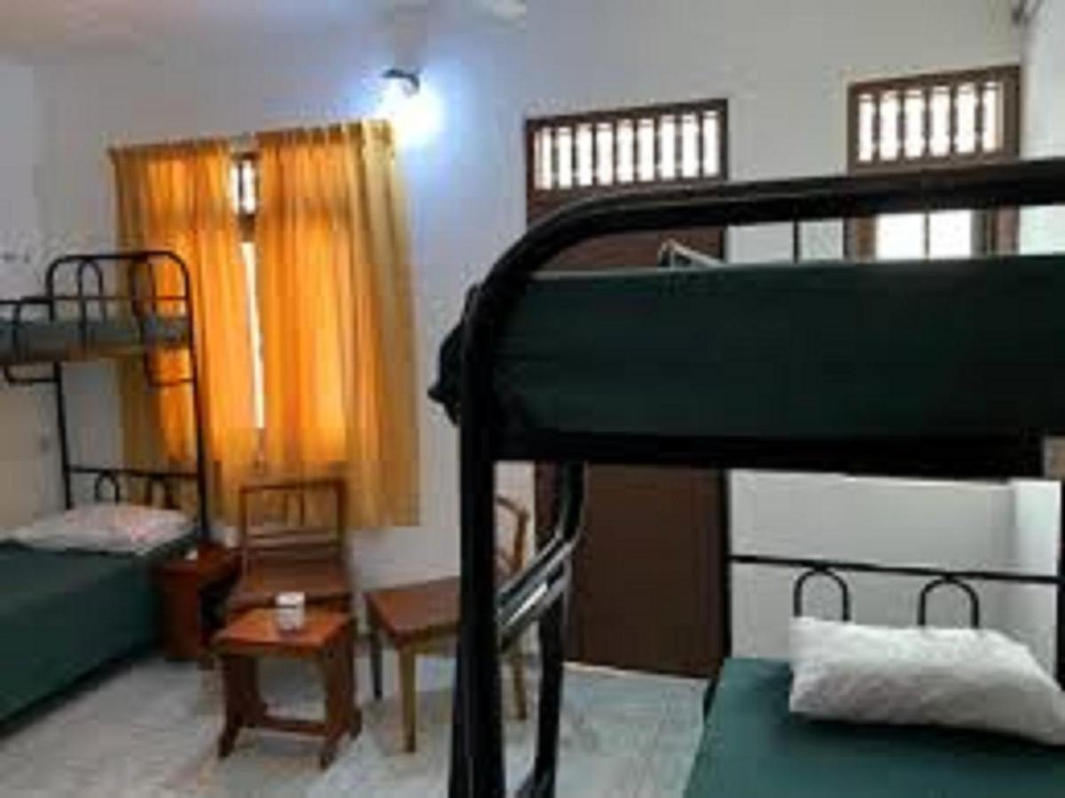 Bed 4-Bed Mixed Dormitory Room