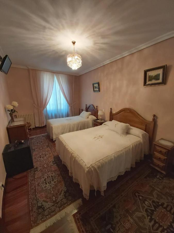 Triple Room Private Bathroom