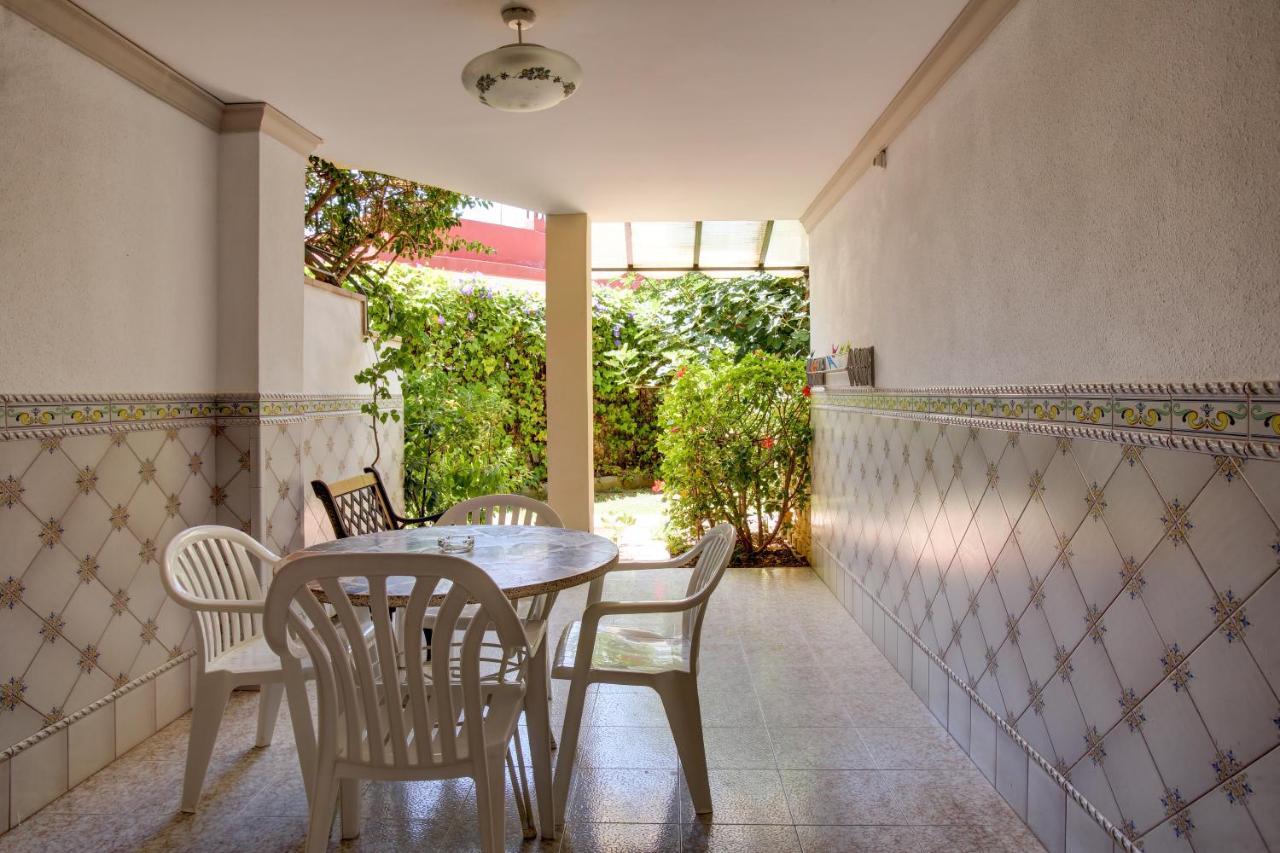 One-Bedroom Bungalow
