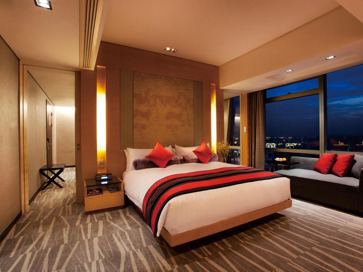 Club Suite,1212673153:JPEG