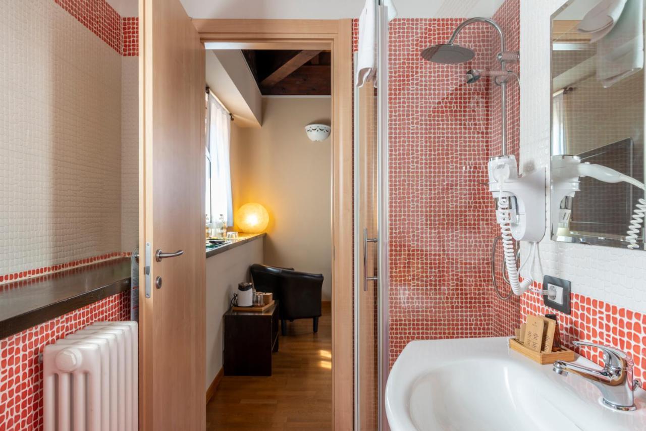 Large Double Room,1678635127:JPEG