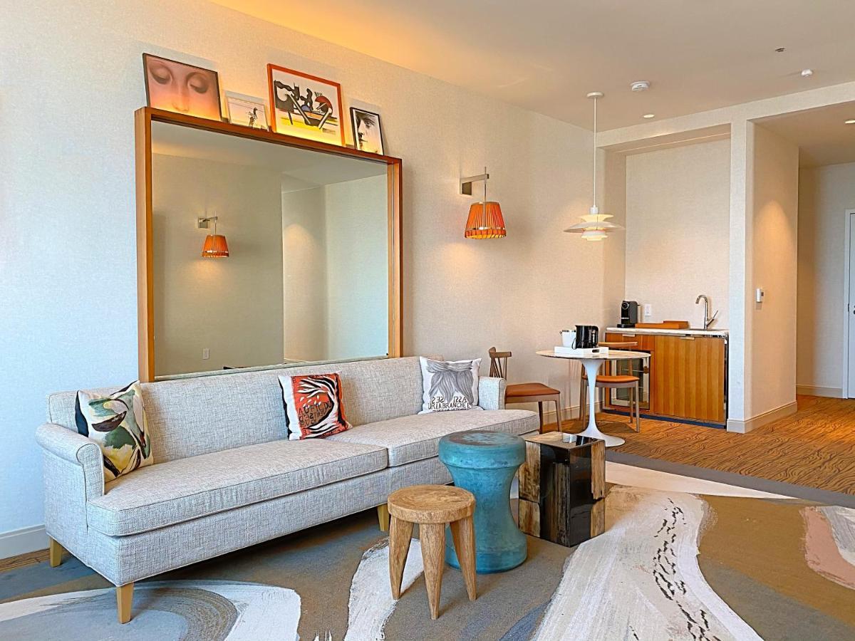 Premier Suite King with Disability Access