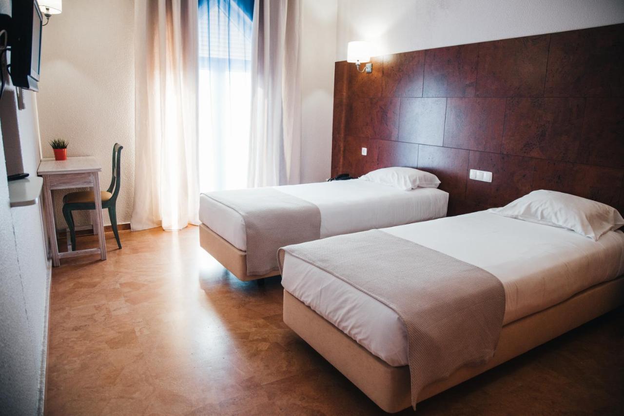 Twin Room,833708183:JPEG