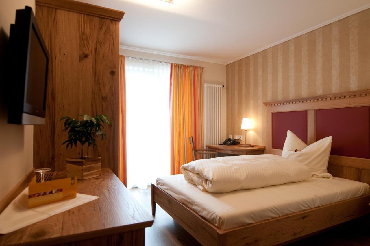 Single Room,1112165268:JPEG