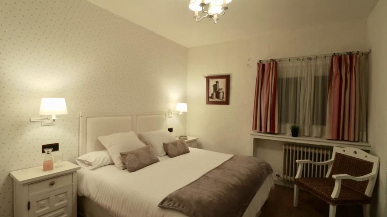 Budget Double Room,1589392918:JPEG