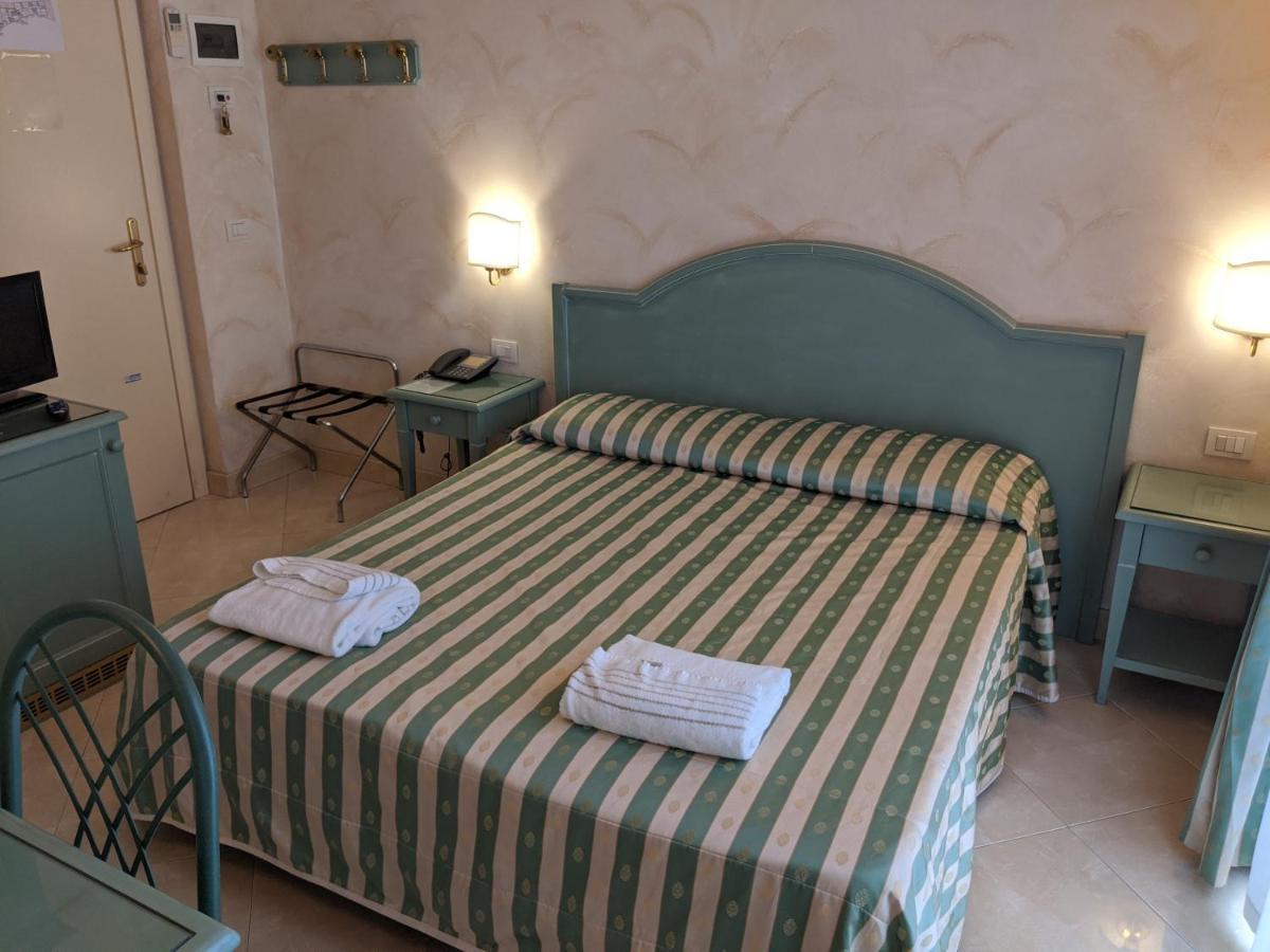 Budget Double Room,1658795194:JPEG