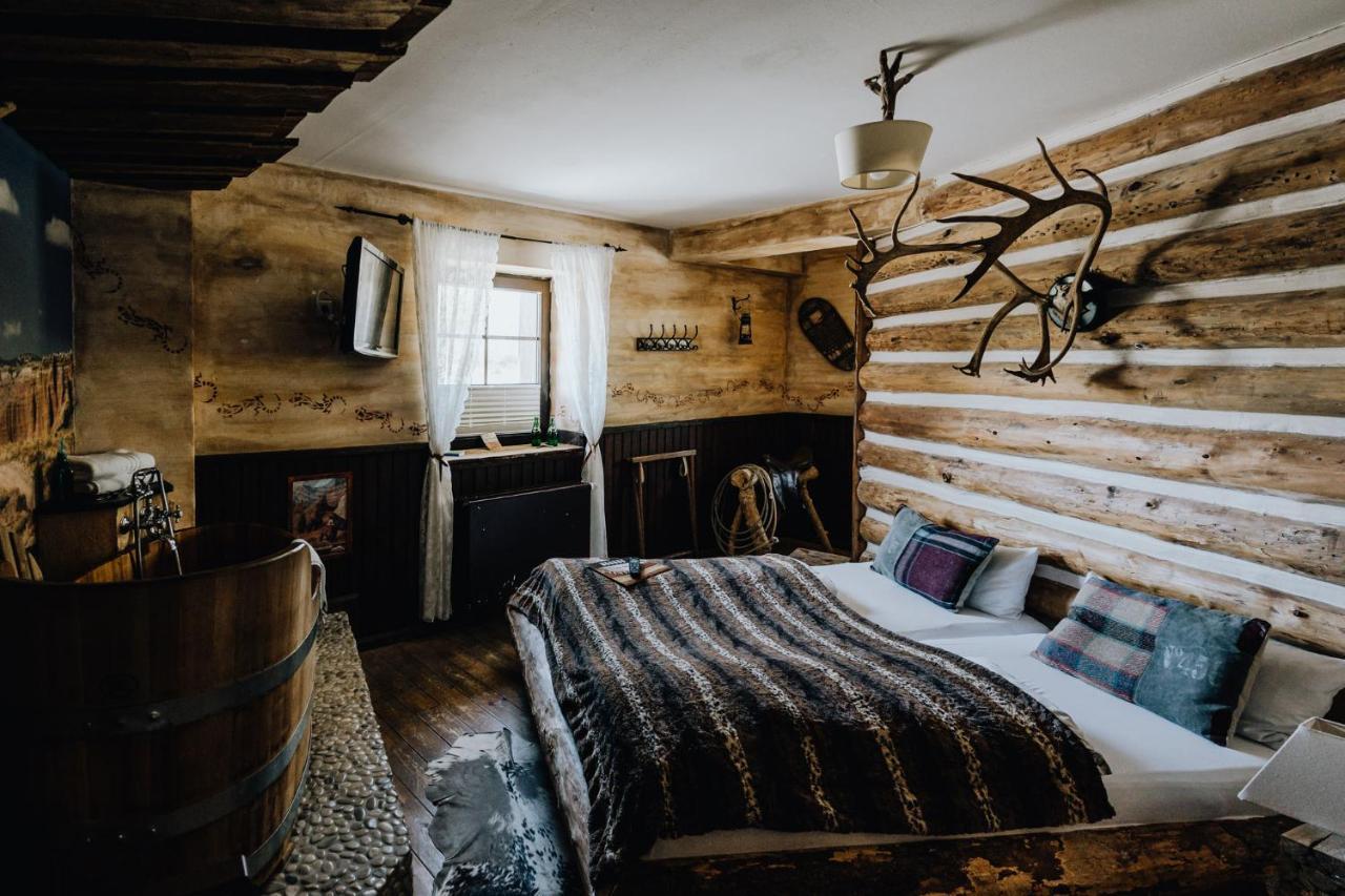 Jim Beam Log Cabin