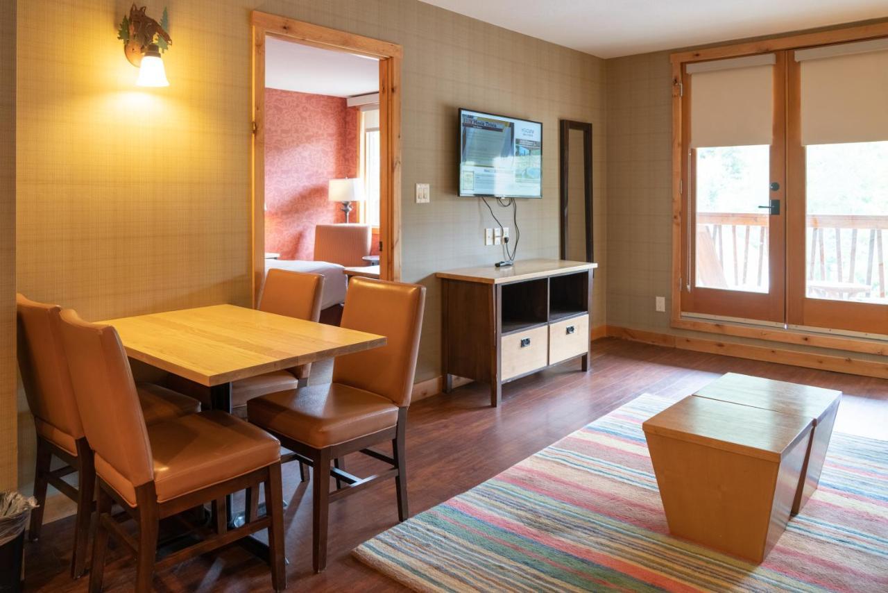 Superior One-Bedroom Suite with Balcony,1011187489:JPEG