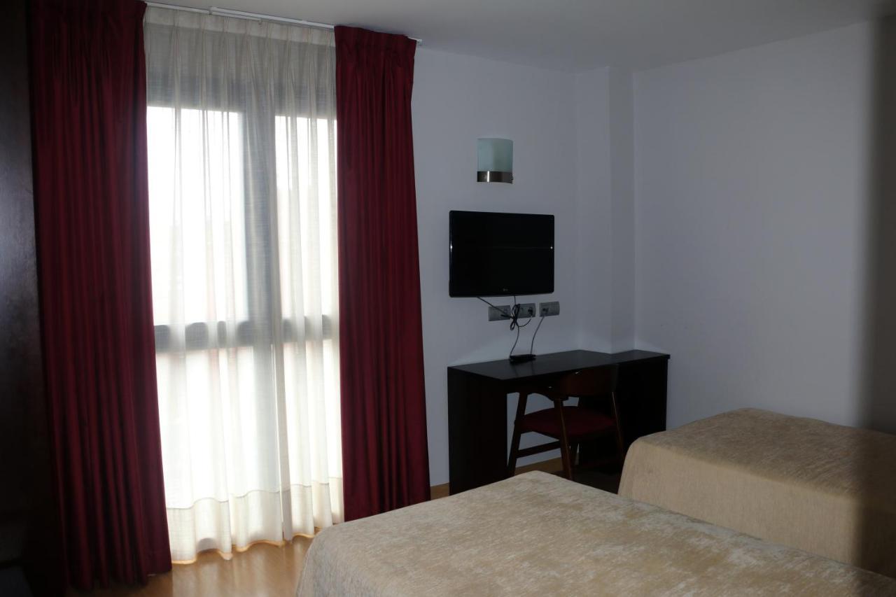 Single Room,1011336196:JPEG