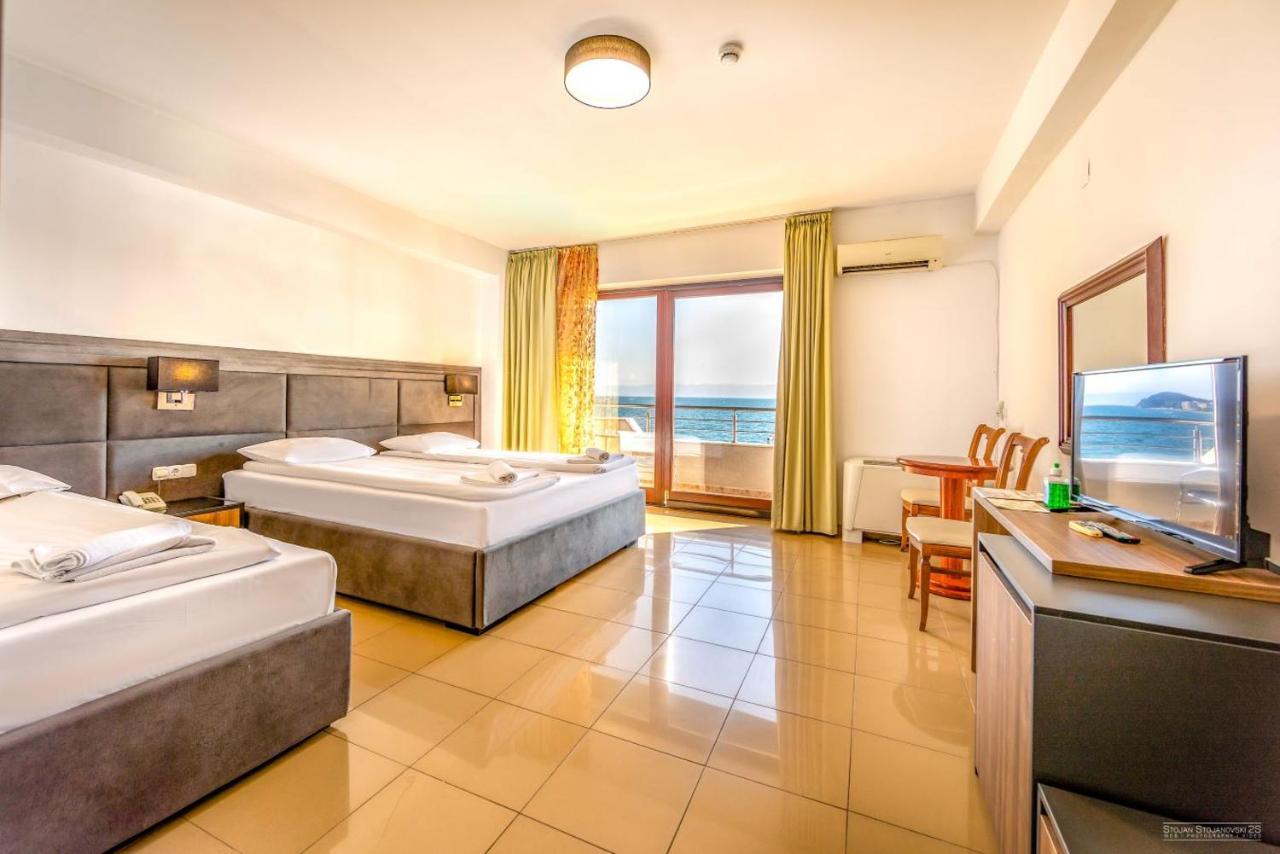 Triple Room Lake View